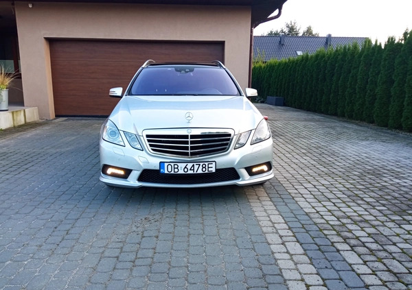 Mercedes-Benz Klasa E cena 51500 przebieg: 355000, rok produkcji 2010 z Brzeg małe 466